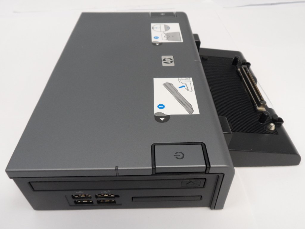 PR16039_EN489AA_HP EN489AA Docking Station - Image3