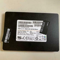 HP SAMSUNG MZ-7TY2560 CM871A 2.5" 6GBPS 256GB SSD ( 856139-001 916860-001 MZ7TY256HDHP-000H1 MZ-7TY2560 ) USED
