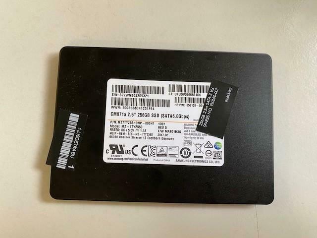 HP SAMSUNG MZ-7TY2560 CM871A 2.5" 6GBPS 256GB SSD ( 856139-001 916860-001 MZ7TY256HDHP-000H1 MZ-7TY2560 ) USED