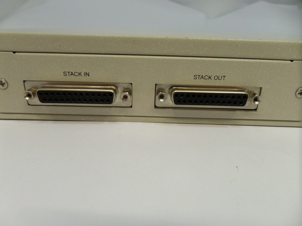 Wysecom WS-FD16S 16 Port Hub ( WS-FD16S   Wysecom )