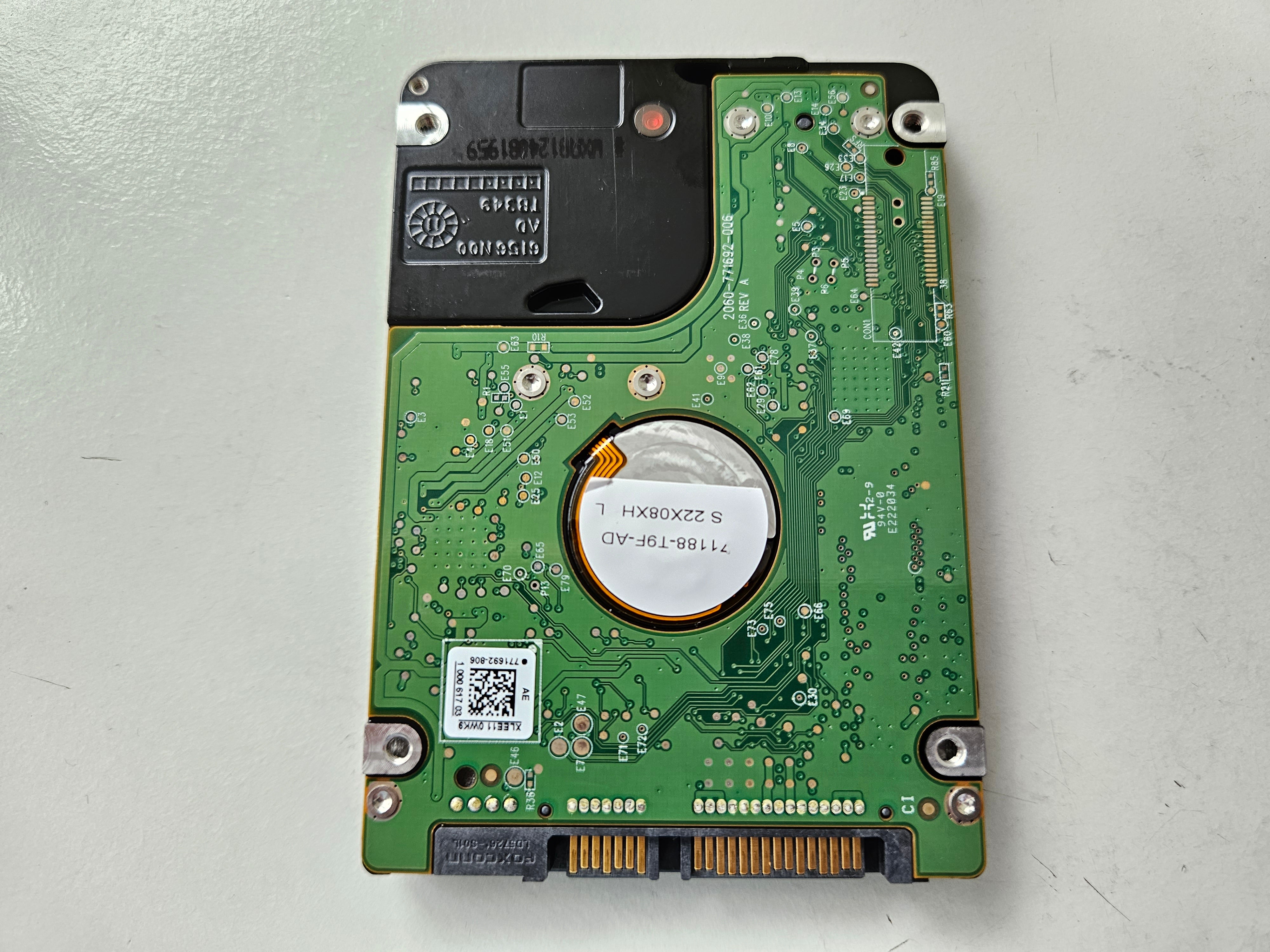 Western Digital Dell 320GB 7200PRM SATA 2.5in HDD ( WD3200BEKT-75PVMT1 0J1CM4 ) REF