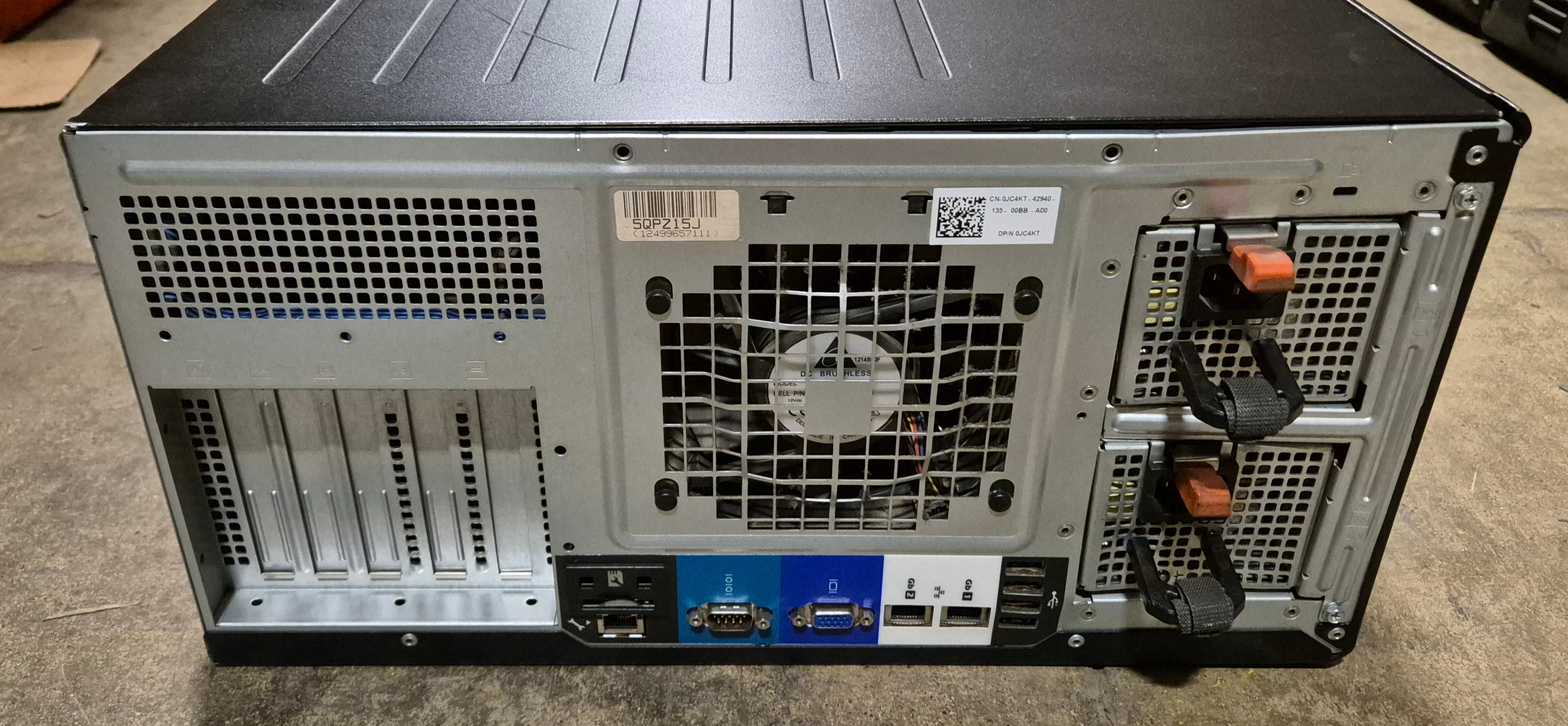 Dell PowerEdge T310 4GB RAM Xeon 2.67GHz NO HDD NO OS Dual PSU WinSVR 2008 COA ( E09S ) USED Damaged Plastics 