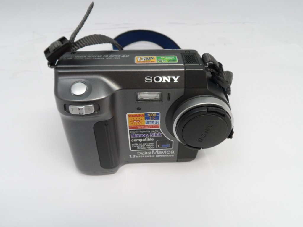Sony Mavica 1.3Mega Pixels Digital Camera ( MVC-FD85   Sony USED )