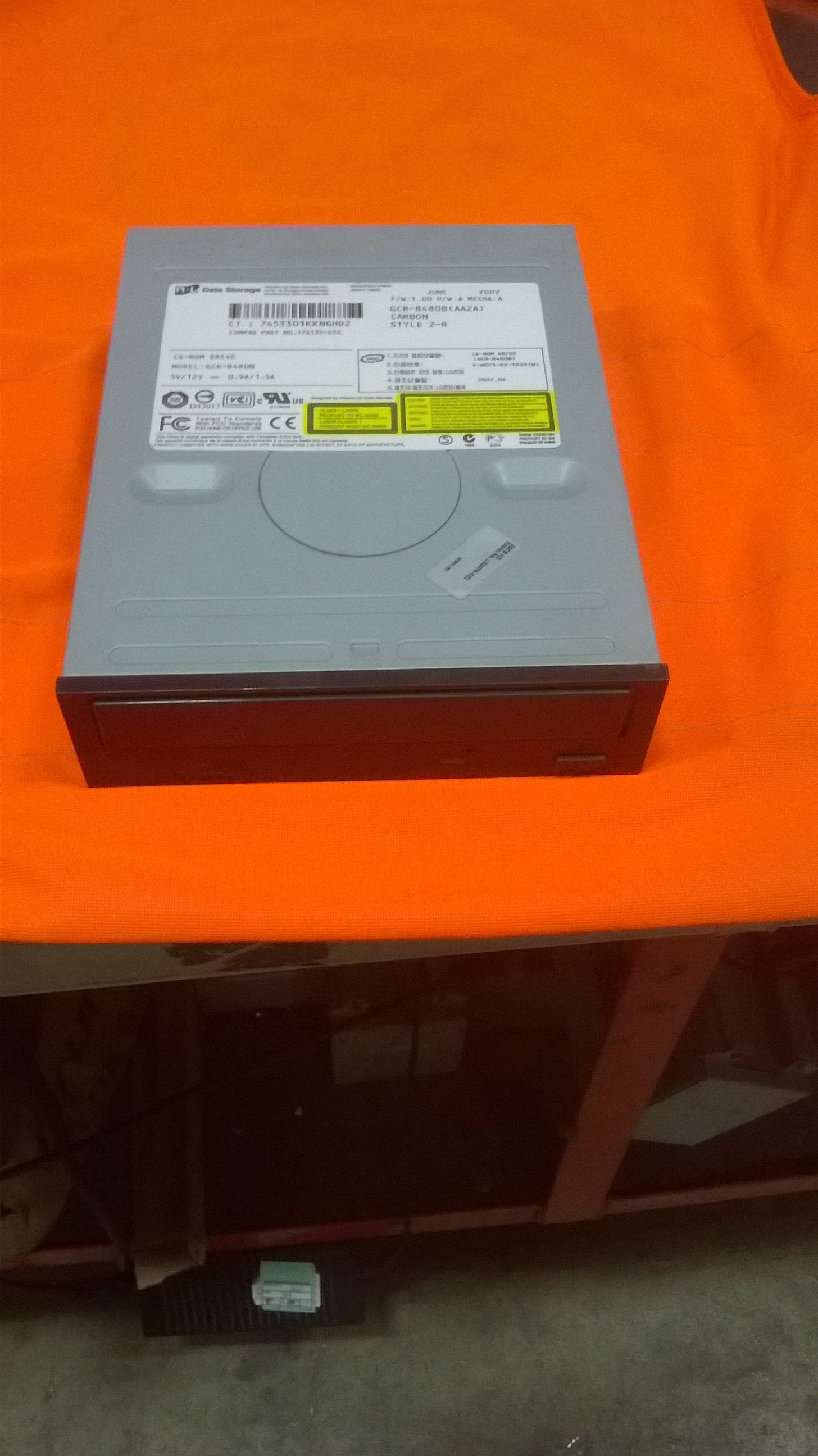 H L DATA STORAGE 48X CD-ROM DRIVE - IDE ( GCR-8480B COMPAQ PN 176135-630  )