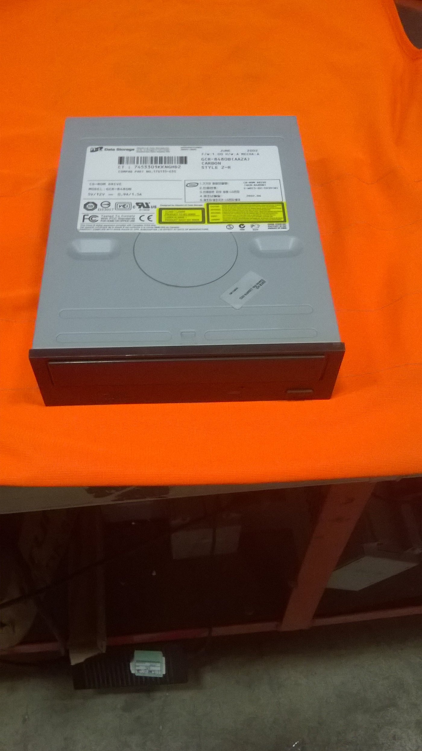 H L DATA STORAGE 48X CD-ROM DRIVE - IDE ( GCR-8480B COMPAQ PN 176135-630  )
