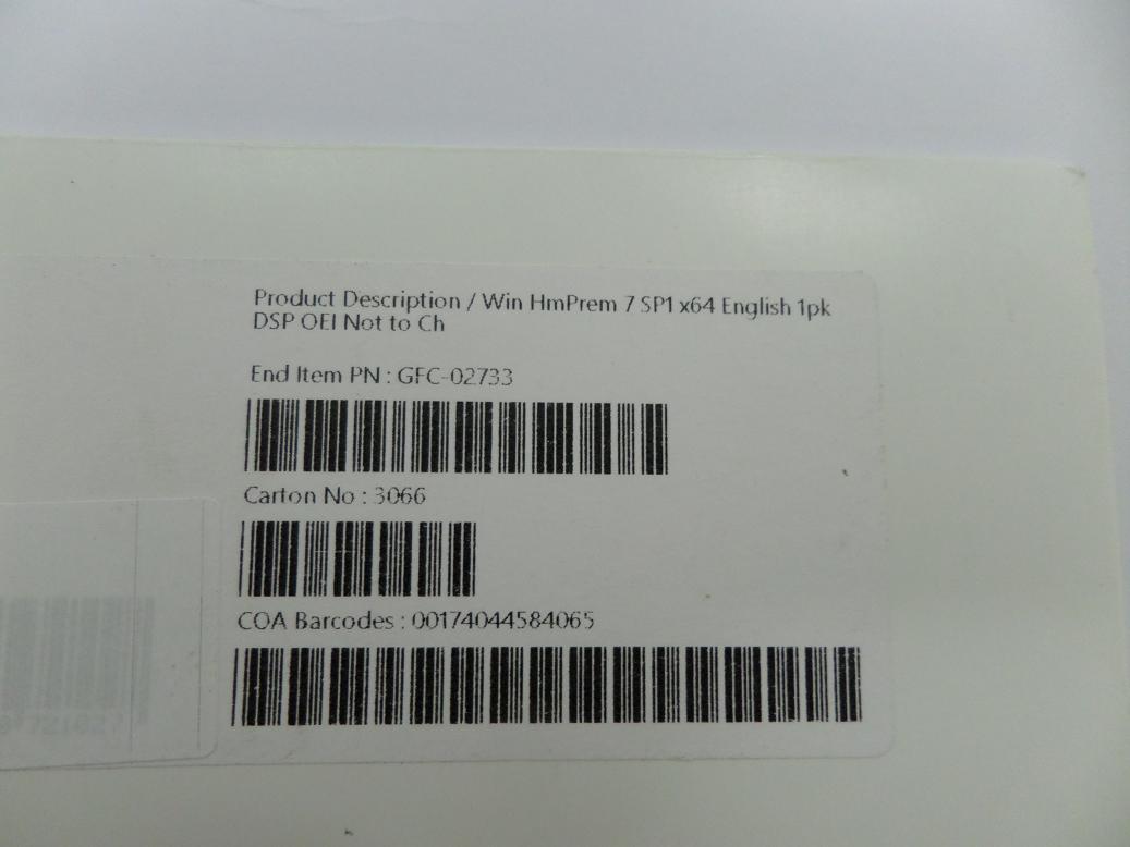 PR24967_X18-94238-01_Microsoft Windows 7 Home Premium SP1 x64 English - Image3