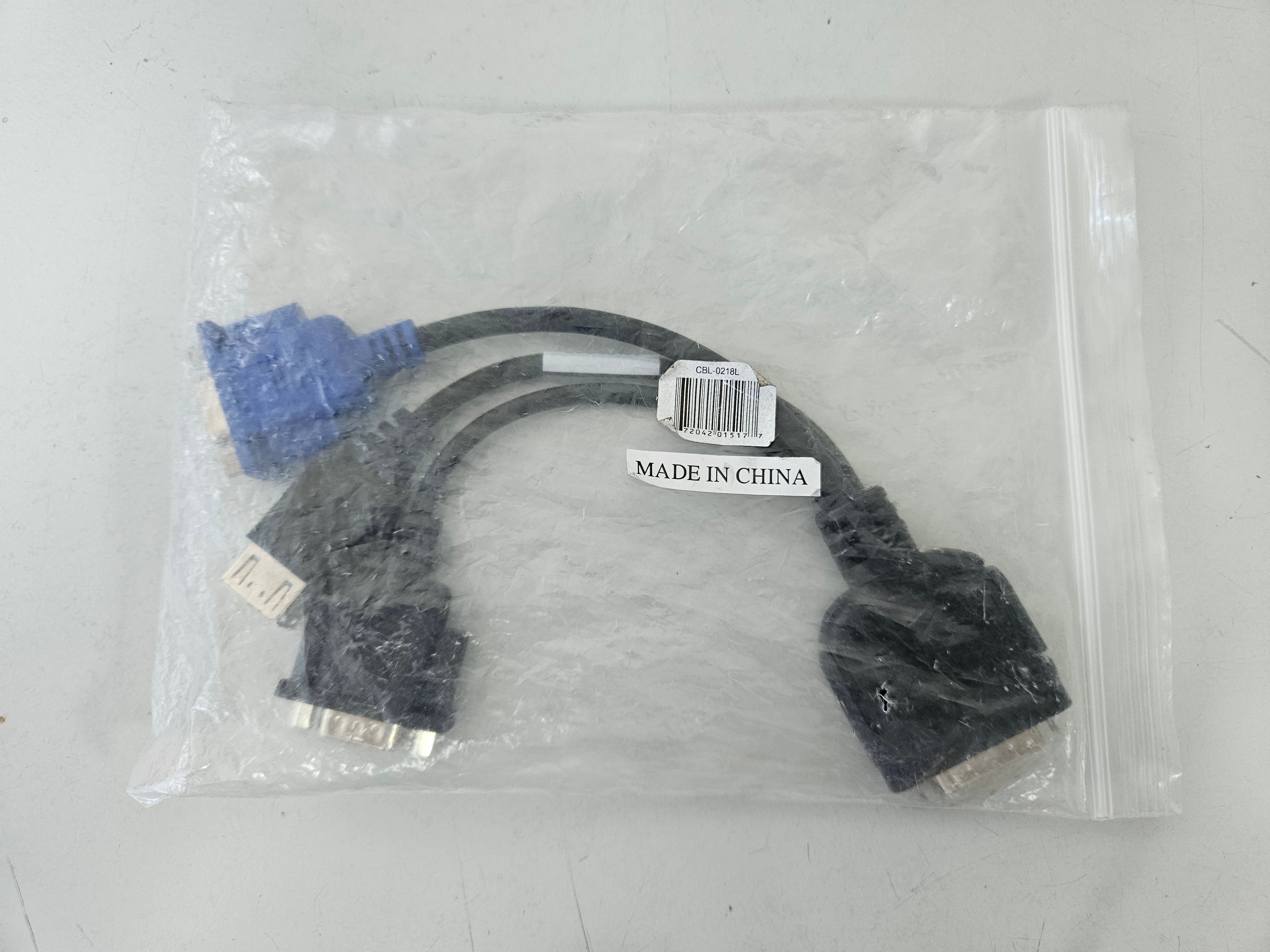 Supermicro KVM SUVI 36Pin to 9Pin/15Pin/2USB 11.5CM Cable ( CBL-0218L ) NEW