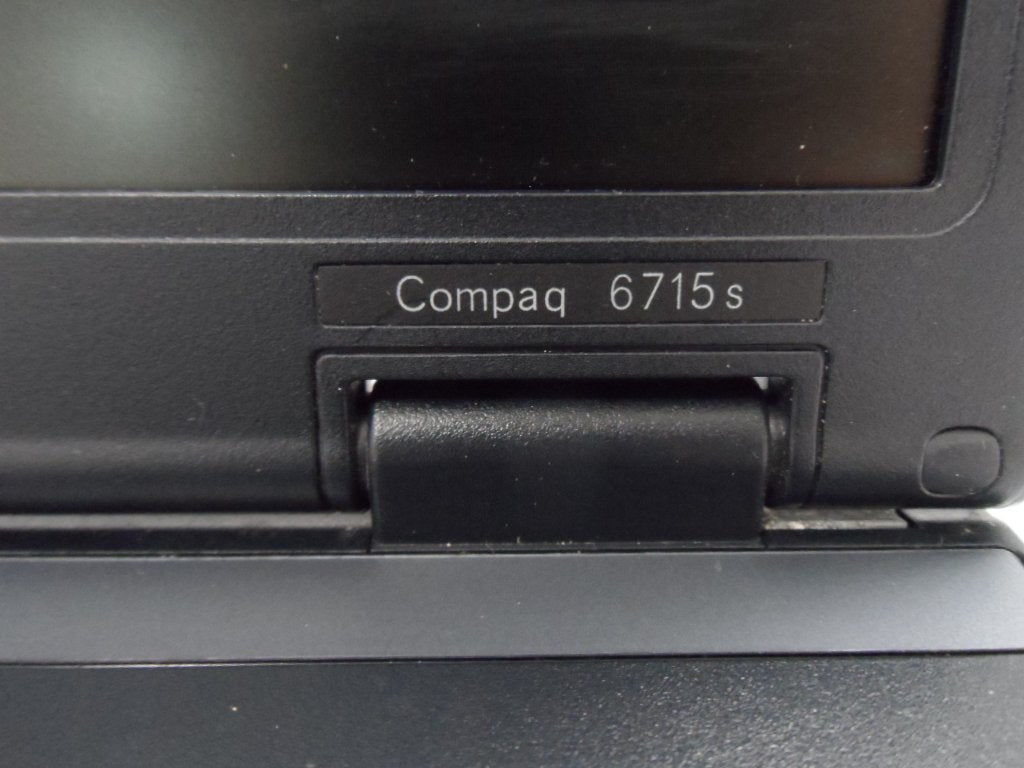 PR23114_GS561AV_HP Compaq 6715s Laptop - Image2