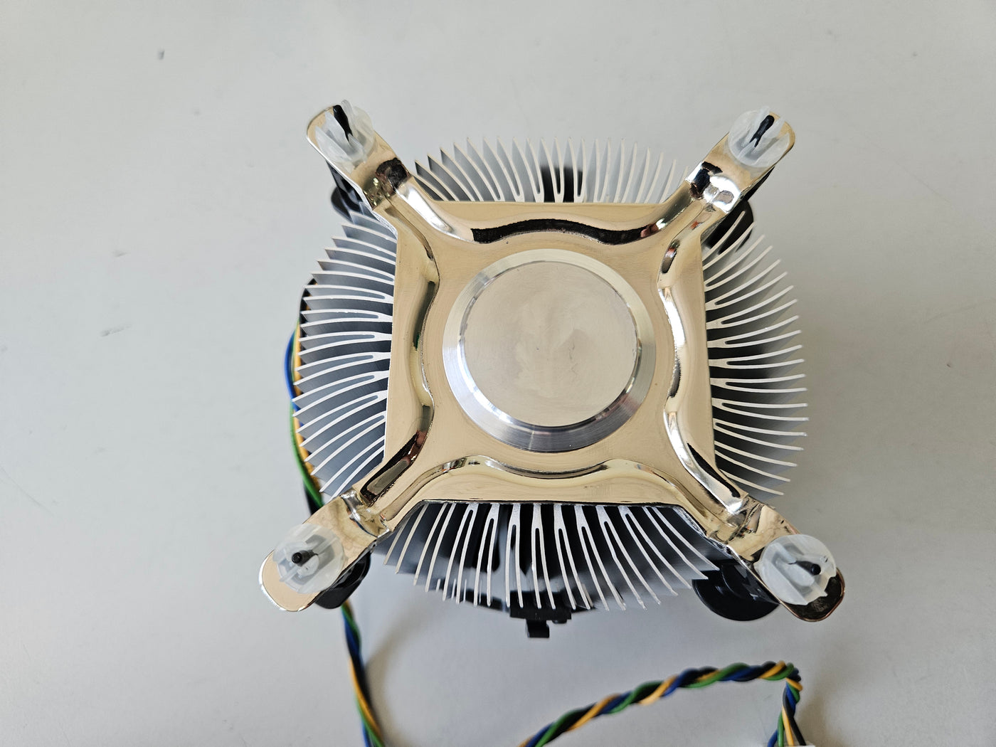 Intel Fujikura 12VDC 0.60A Fan and Heatsink Assembly ( D34223-001 FHP-6074A ) USED