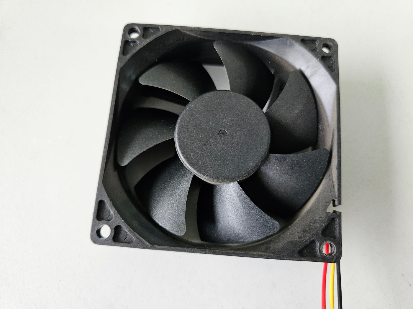 Bi-Sonic 12V 0.16A 80mm DC Brushless Fan ( SP802512M ) USED