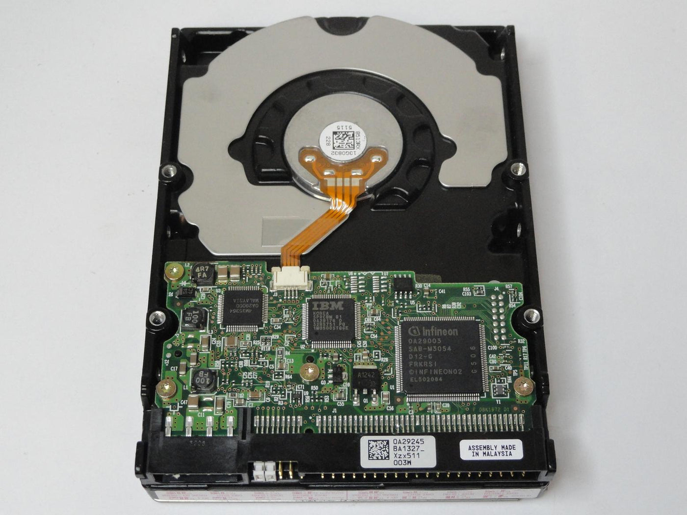 PR14695_14R9248_Hitachi 164.7GB IDE 7200rpm 3.5in HDD - Image2