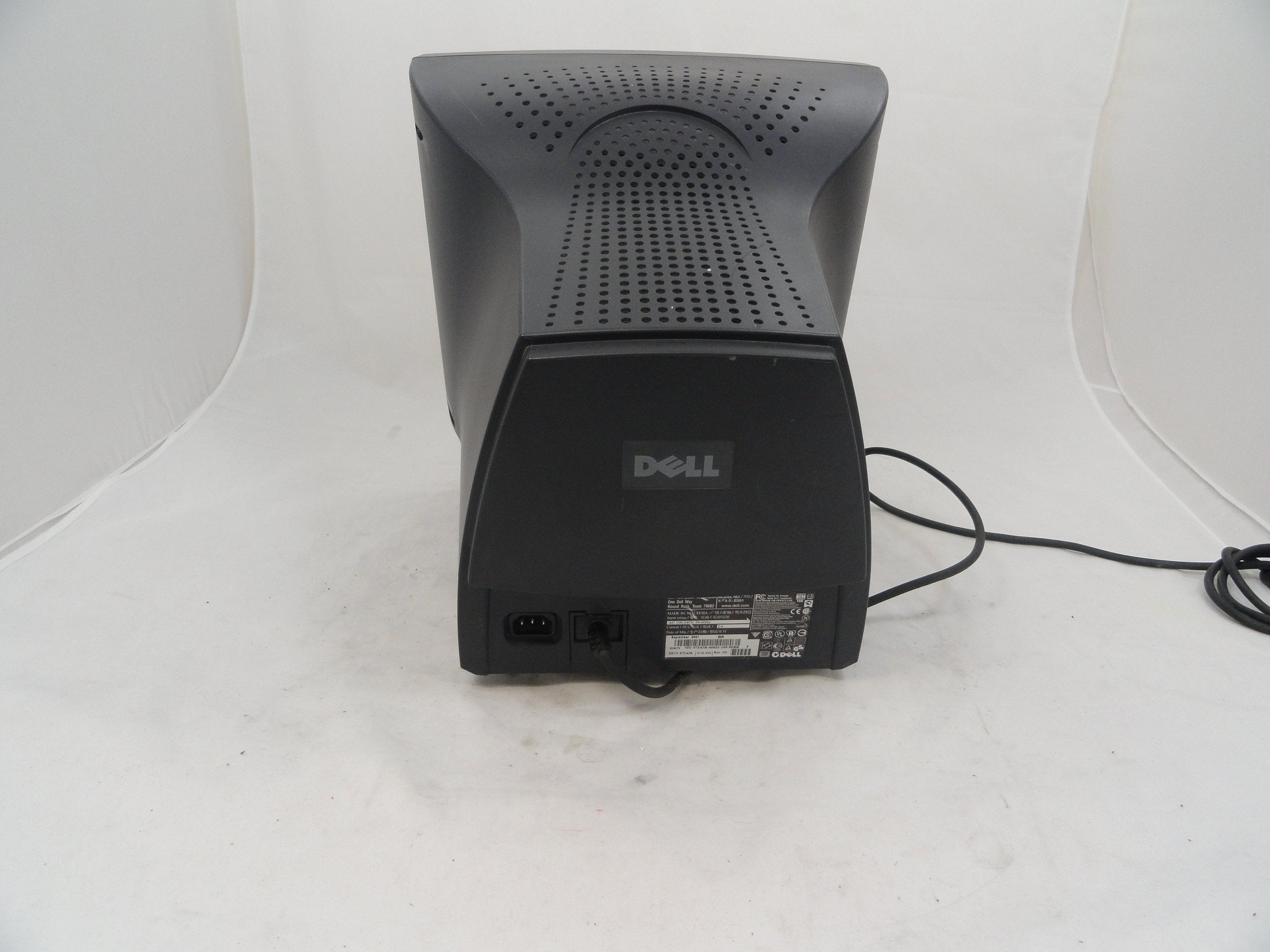 PR02264_E551_Dell 15" CRT Monitor - Black - 1024x768 - 60Hz - 0 - Image3