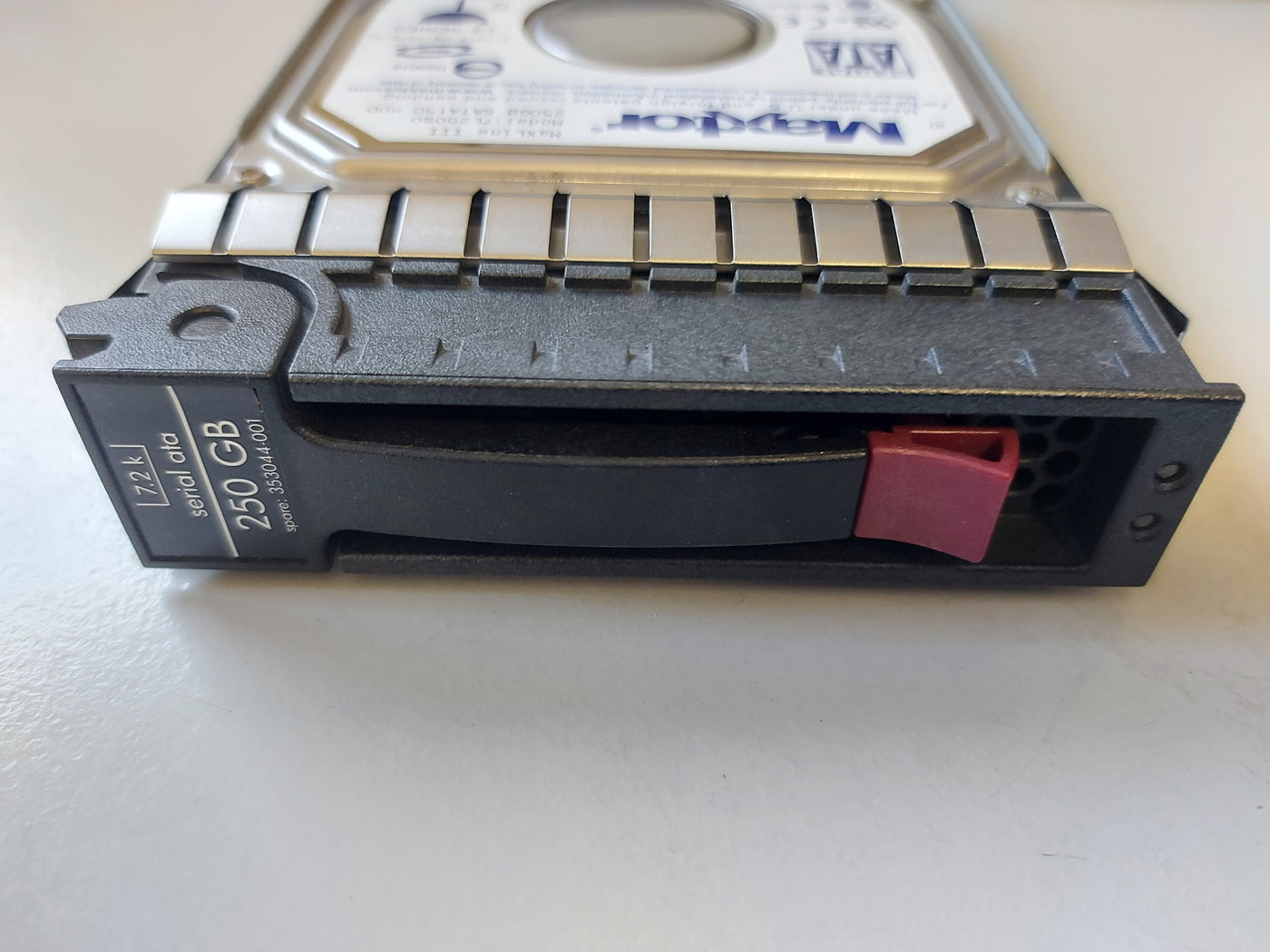 Maxtor Maxline HP 250GB SATA 7200rpm 3.5in HDD ( 7L250S0 391335-002 397377-004 353044-001 ) USED