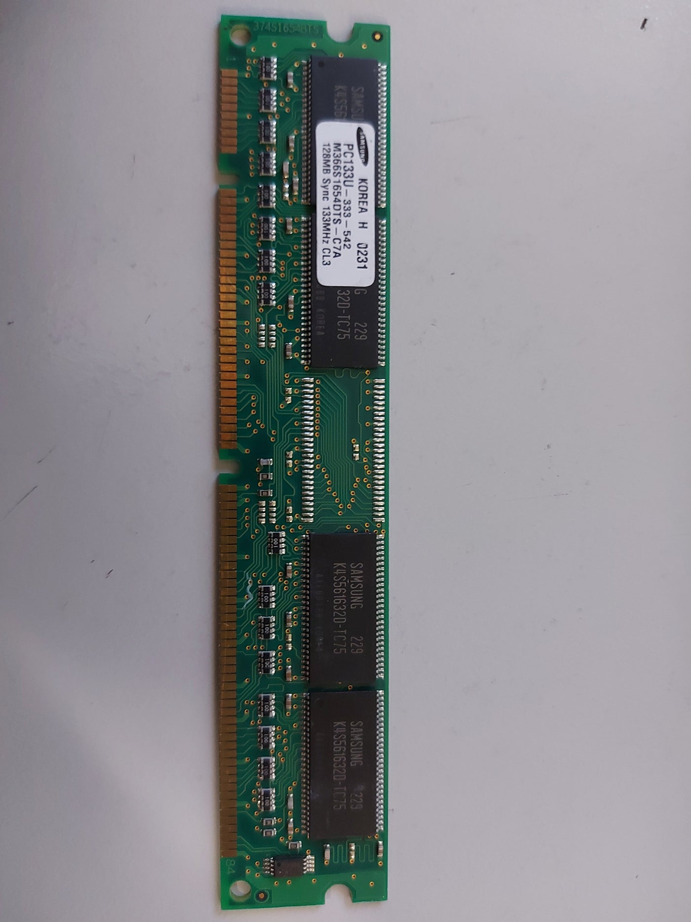 Samsung 128MB SDRAM Non ECC PC-133 133Mhz Memory M366S1654DTS-C7A