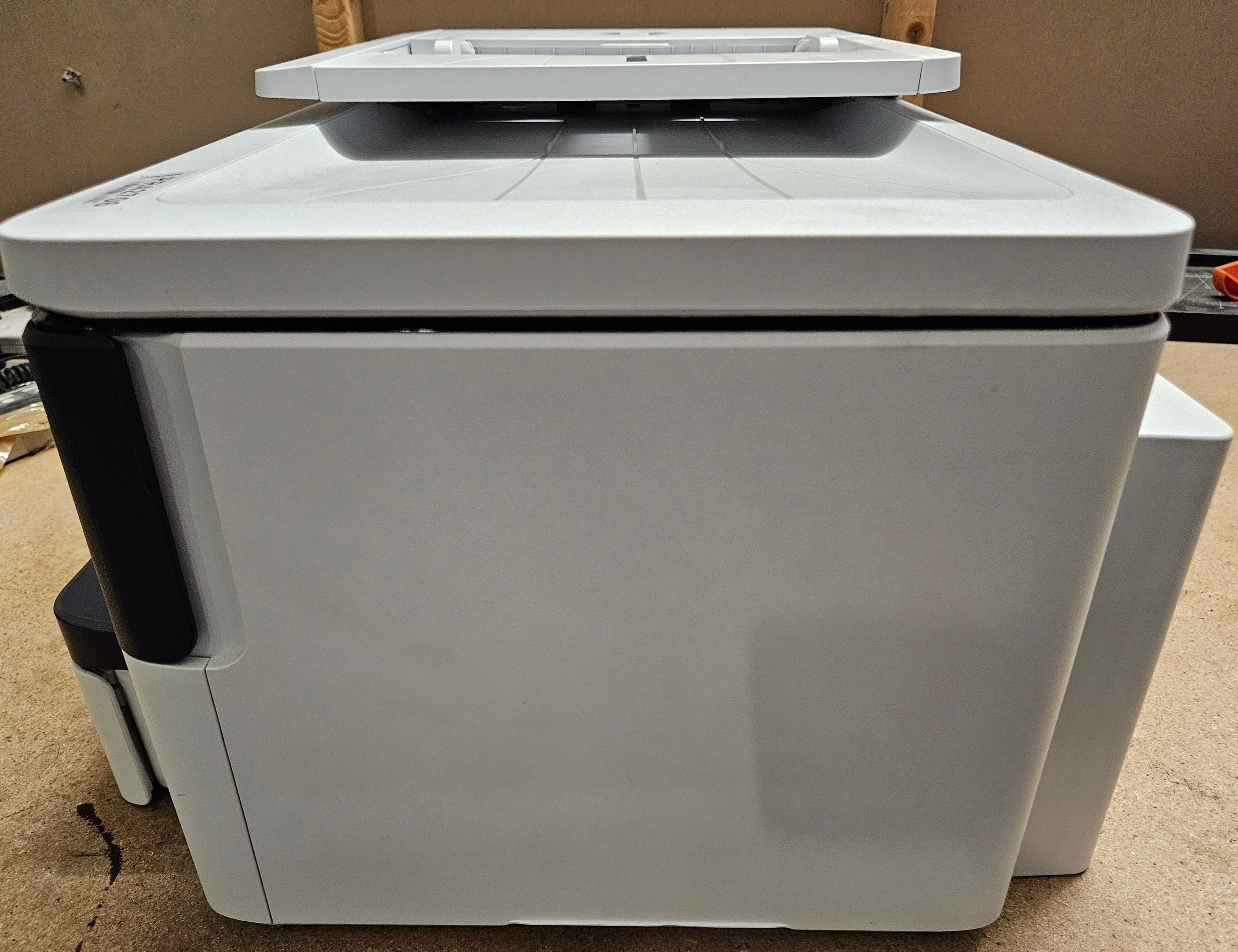 HP OfficeJet Pro 7720 Wide Format All-In-One Printer ( SNPRC-1500-02 ) USED
