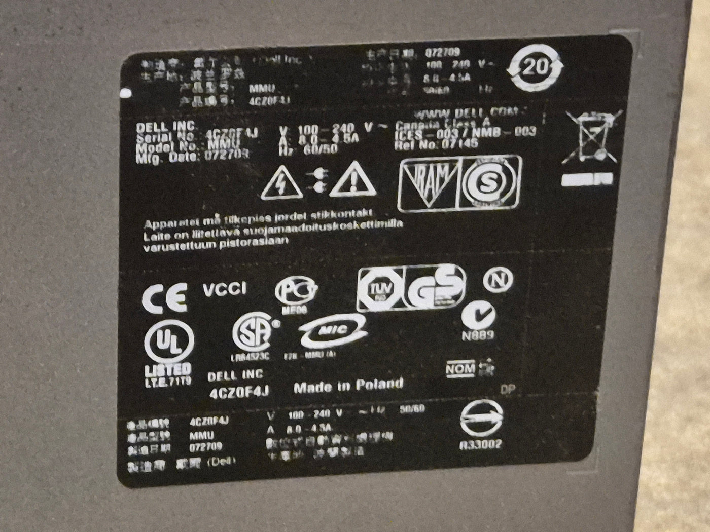 Dell PowerEdge T300 2GB RAM Xeon X3323 2.5GHz NO HDD NO OS WinSVR 2008 COA ( MMU ) USED missing front plastics 