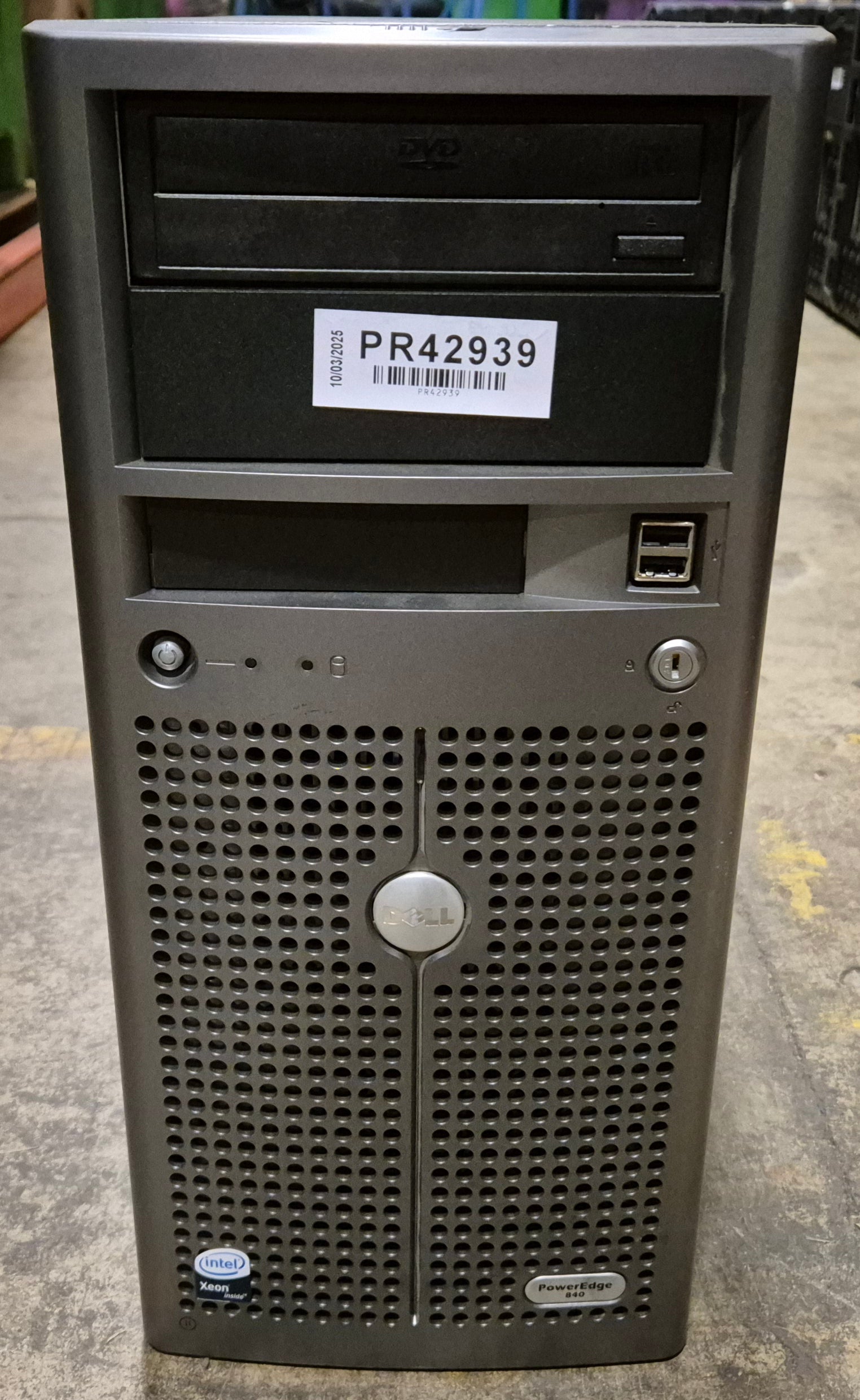 Dell PowerEdge 840 Workstation DVD 2GB RAM Xeon 2.66GHz NO OS NO HDD WinSVR 2008 COA ( MVT01 ) USED