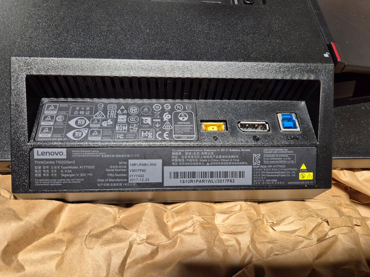 Lenovo ThinkCentre TIO 22 Gen3 Monitor - Type 10R1 DP & 3in1 port w/ stand NO CABLES ( 01YY002 A17TIO22 ) USED