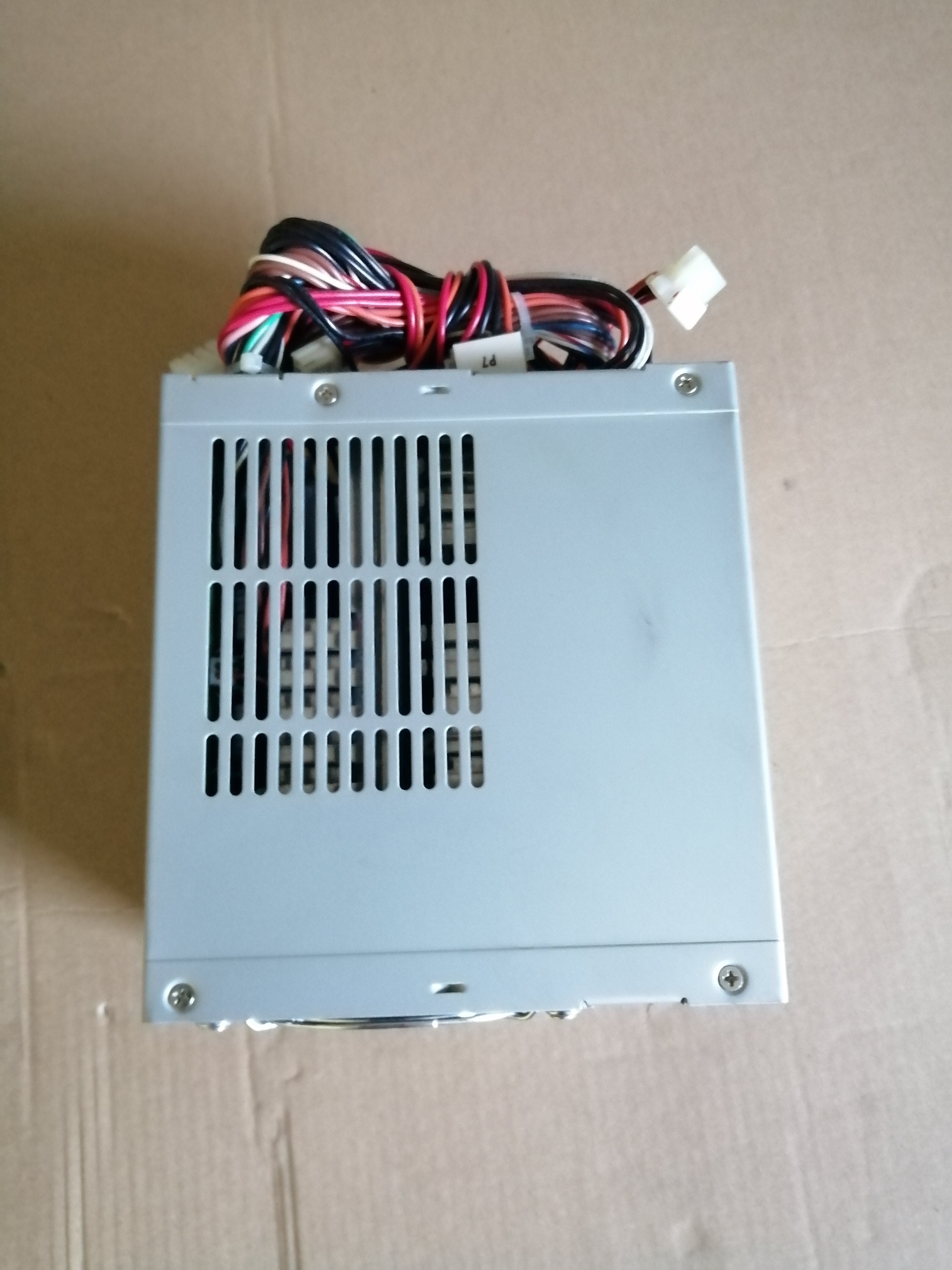 Compaq ATX 460W Power Supply EWP115 Series ( WTX460-3505 189643-001 ) REF