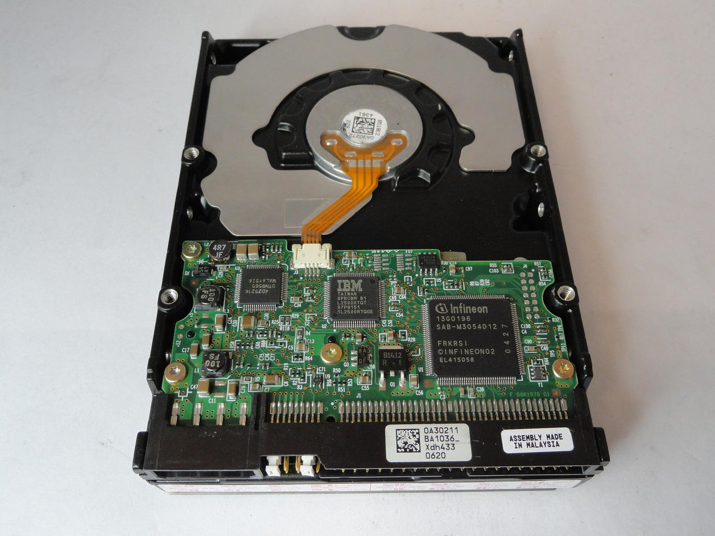 PR01763_14R9201_Hitachi 123GB IDE 7200rpm 3.5in HDD - Image2