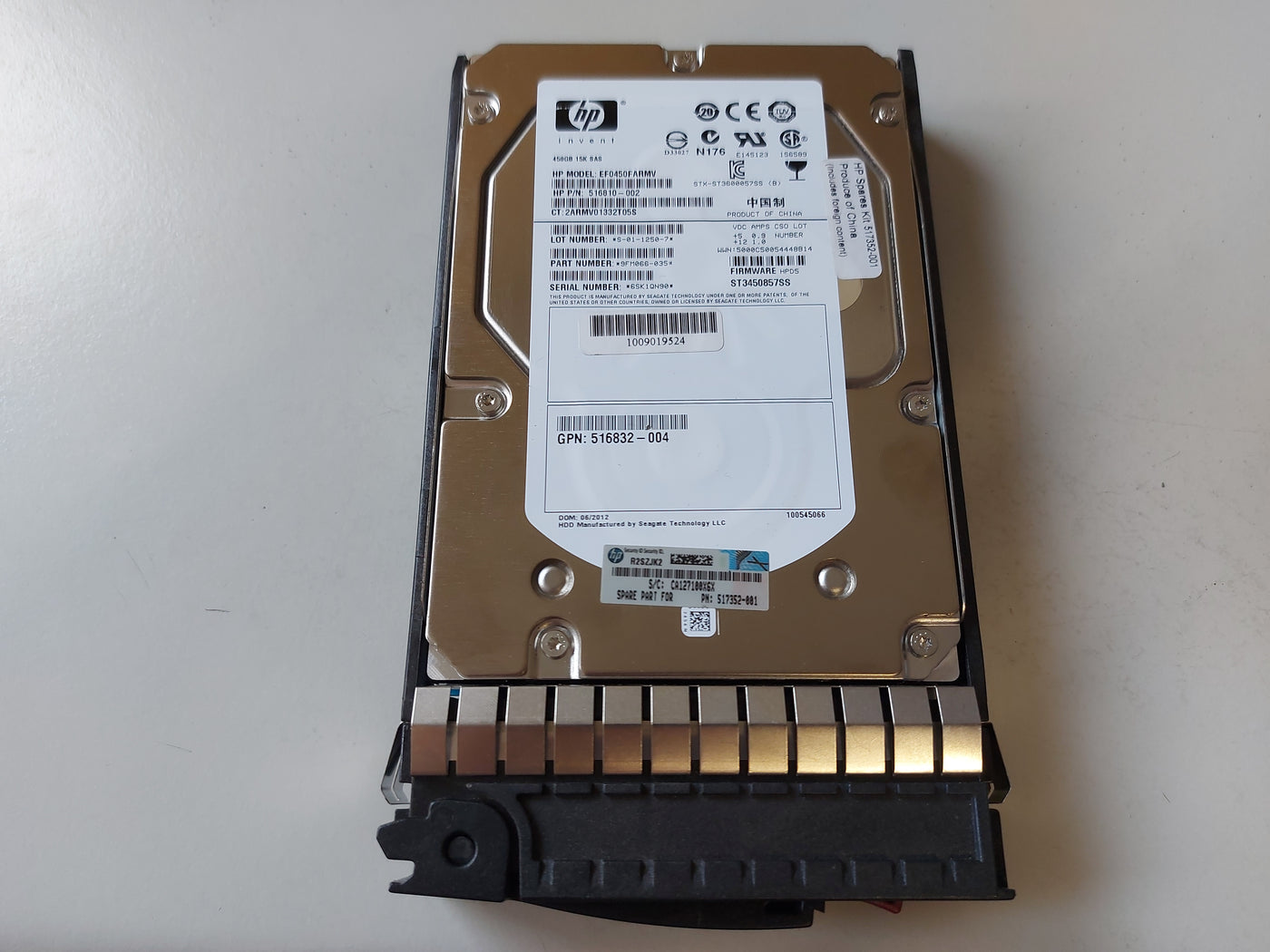 HP Seagate 450GB 15Krpm SAS 3.5in HDD in CADDY ( 9FM066-035 ST3450857SS 516810-002 EF0450FARMV 516832-004 517352-001 ) REF