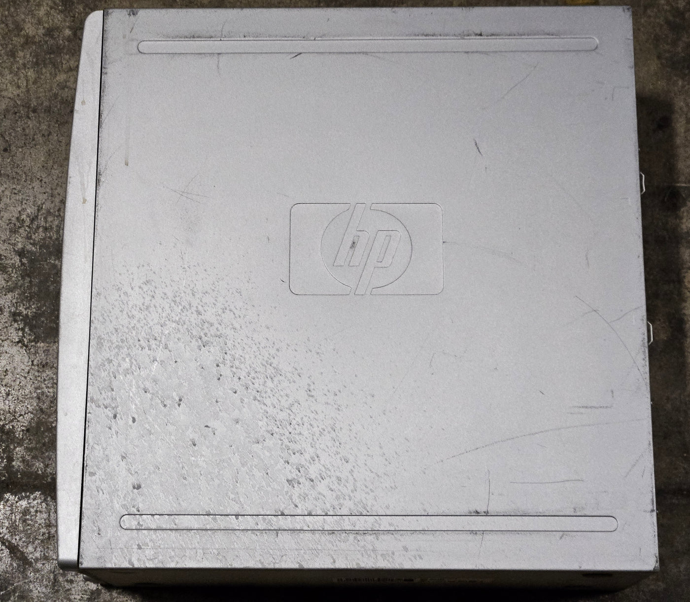 HP XW4300 Workstation 2GB RAM Pentium D 3.4GHz NO HDD NO OS DVD Dual DVI Nvidia Quadro FX WinXP Pro COA ( PS988AV ) USED