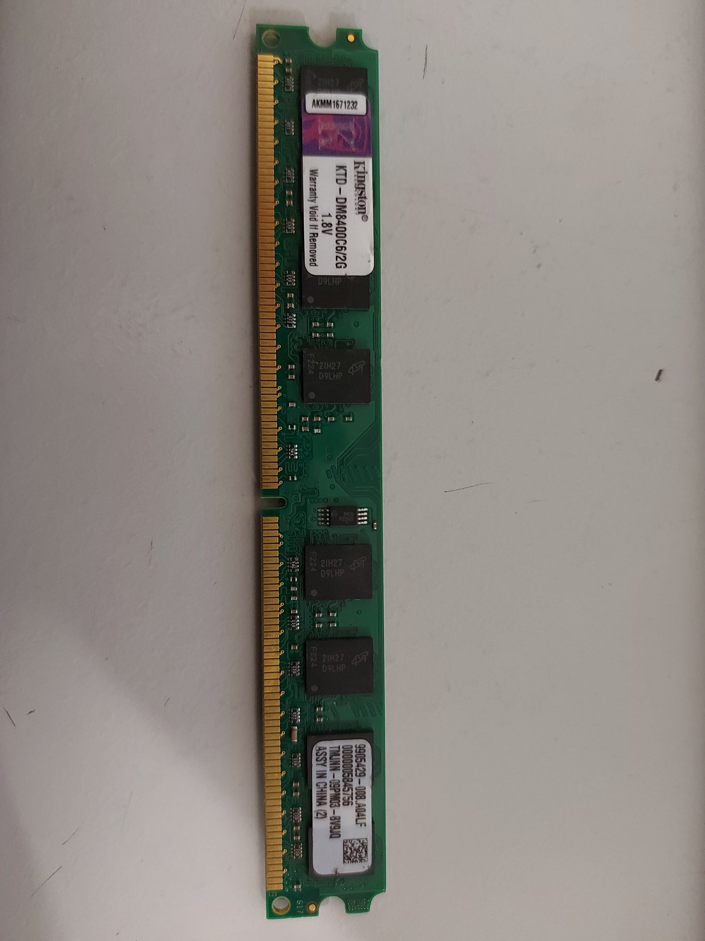 Kingston 2GB PC26400 DDR2 nonECC UnbuffCL6 240P DIMM KTD-DM8400C6/2G 9905429-008