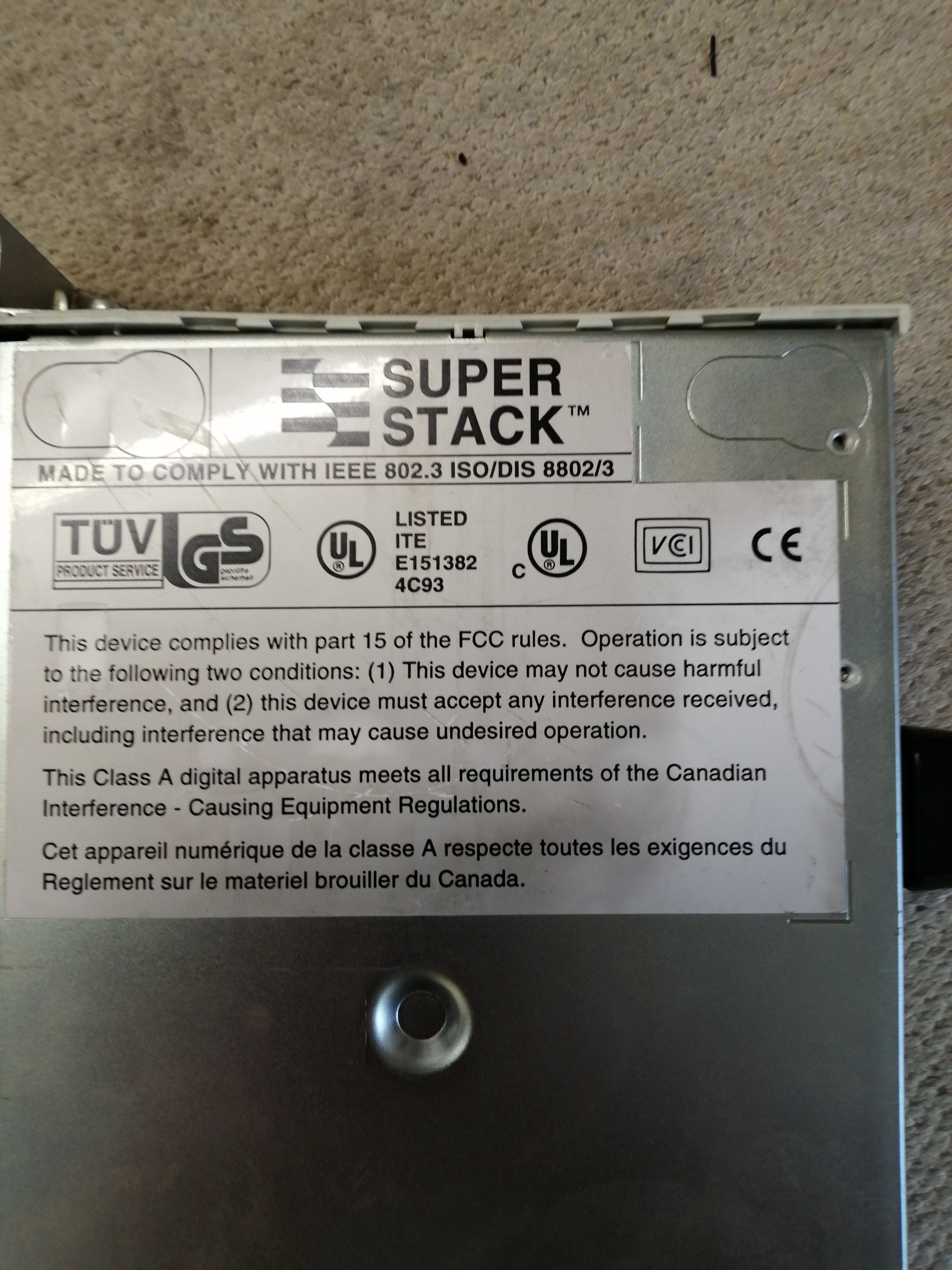 3 com superstack 11 ps ethernet hub 40 ( 3c16406 used noisy fan )