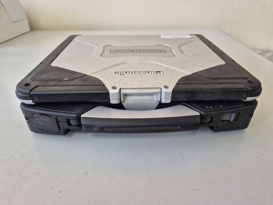 Panasonic ToughBook CF-31 500GB HDD 16GB RAM i5-5300U 2.3GHz Linux 13.1" USED
