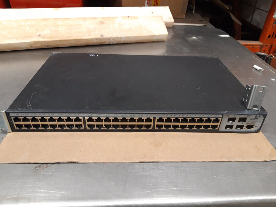 3COM Baseline Switch 2948-SFP Plus - 3CBLSG48 - 48 Port Switch (10015726 Used)