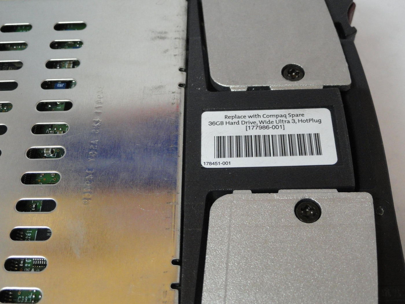 PR21800_CA05668-B52200DC_Fujitsu Compaq 36.4GB SCSI 80 Pin 10Krpm 3.5in HDD - Image4