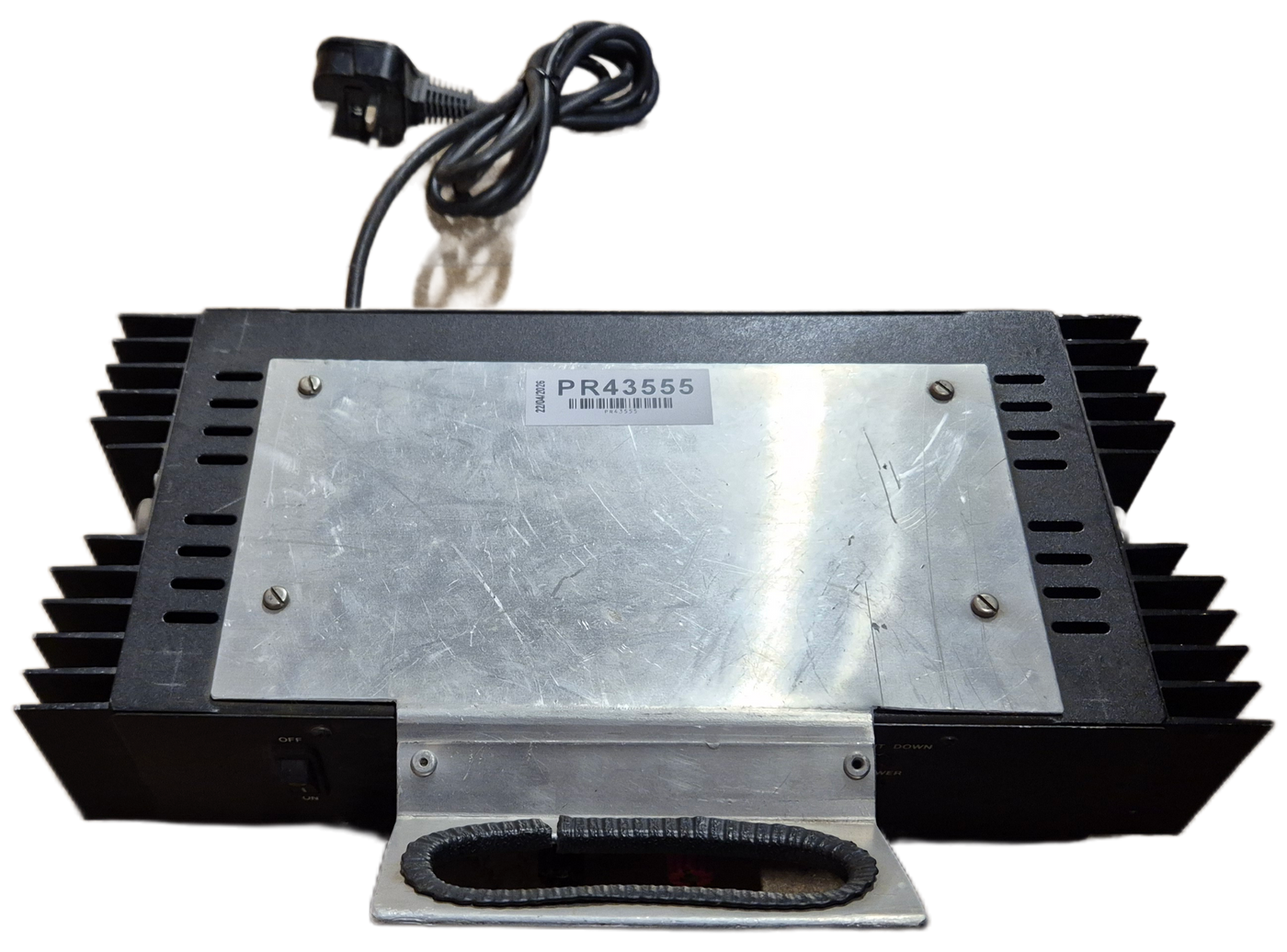 BNOS Electronics Type 12/20E 13.8VDC 20AMPS Liner Power Supply USED