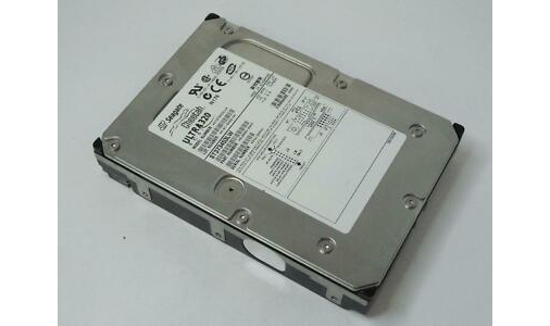 Seagate HP 73.4GB SCSI 68Pin 15Krpm 3.5in HDD ( 9U8005-029 ST373453LW 291243-001 ) USED