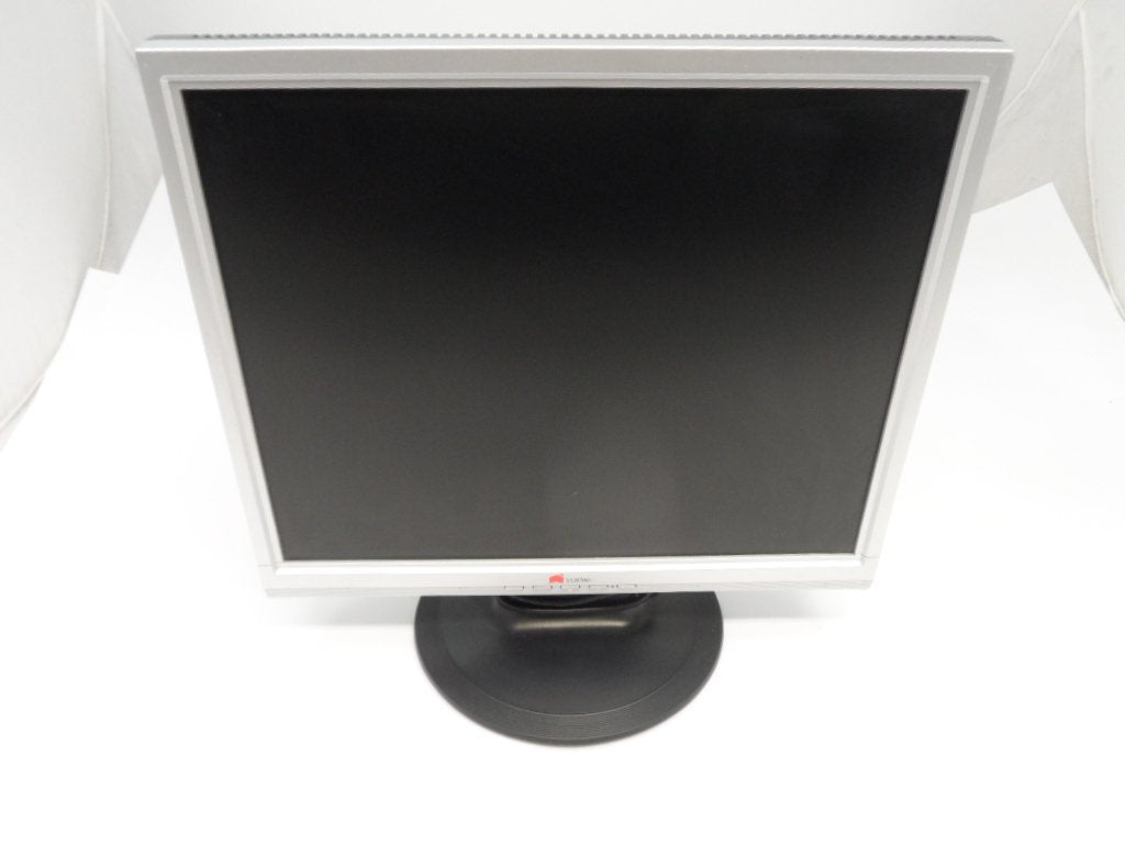 PR16272_L71C_Yuraku YM17NPXA 17" Silver Monitor - Image2
