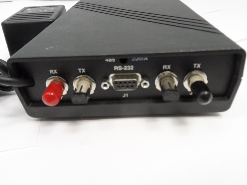 Black Box Fiber Optic Multipoint Line Driver ( ME540AE-ST ME540AE-ST    Black Box )