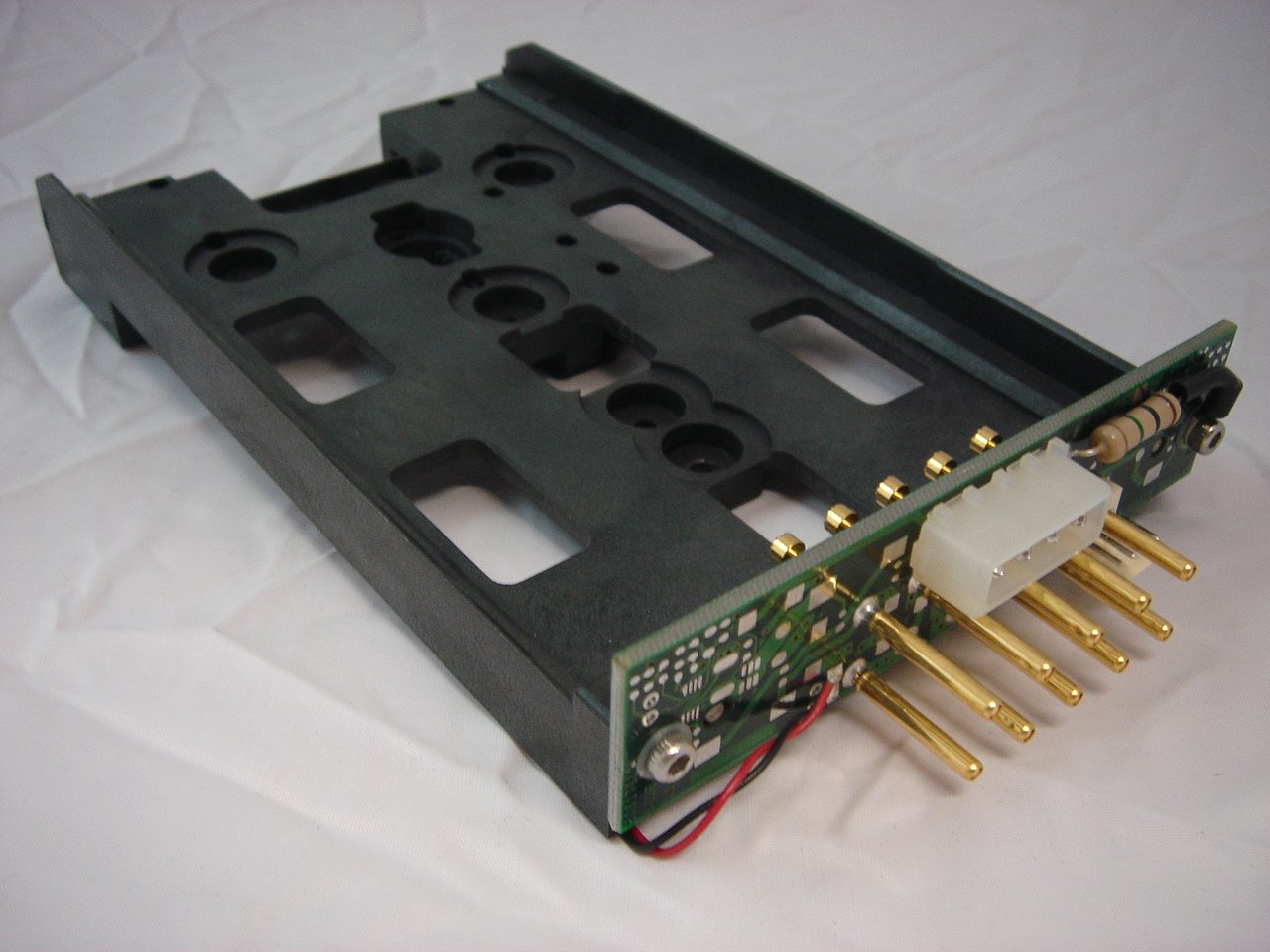 PR04243_6171101_Maxtor 3.5" HDD Bay with Sensor Board - Image2