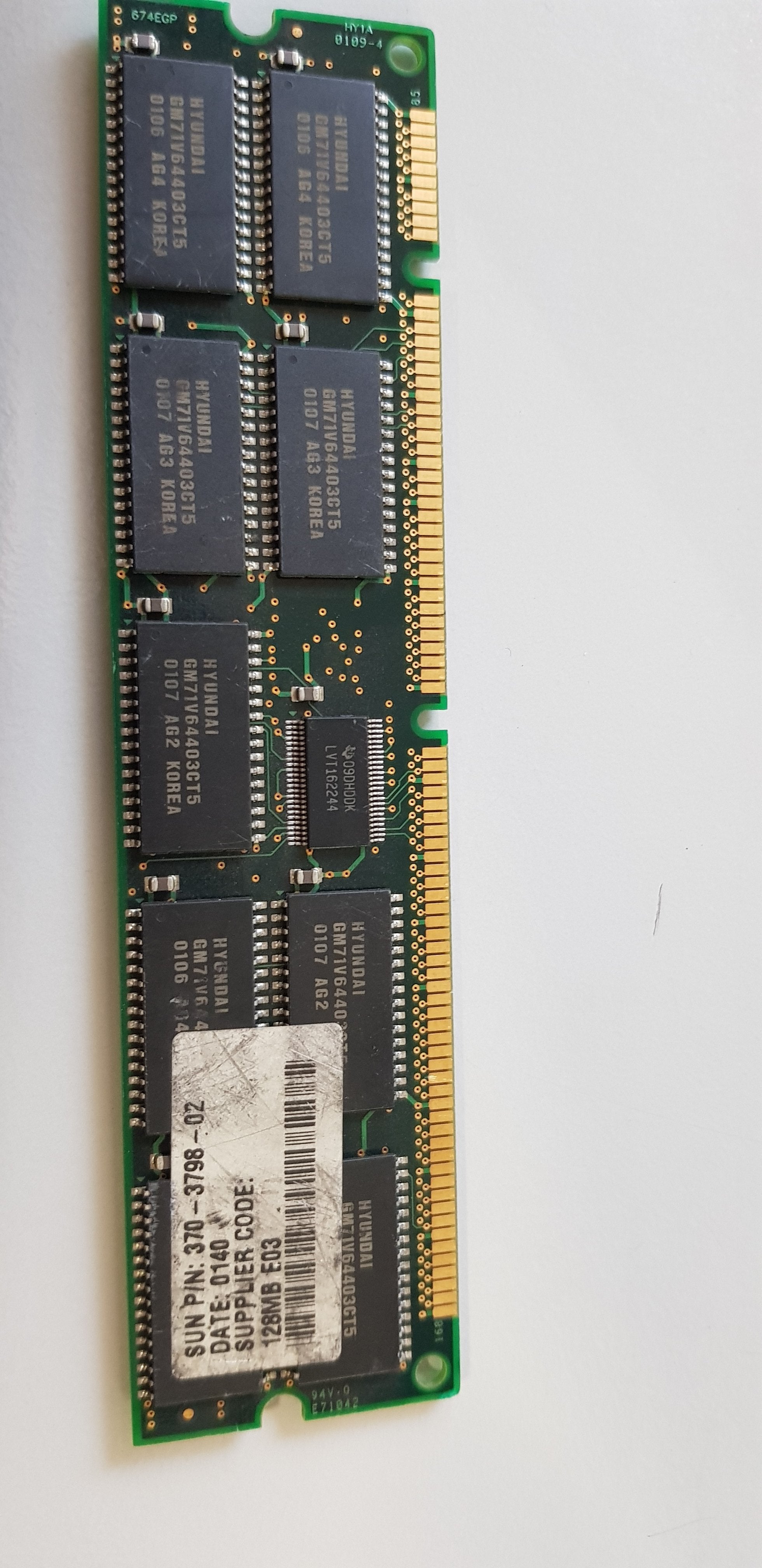 Hyundai/Sun 128MB EDO DIMM 168p Buffered ECC MEMORY MODULE (GMM77316380CTG-5 / 370-3798-02)