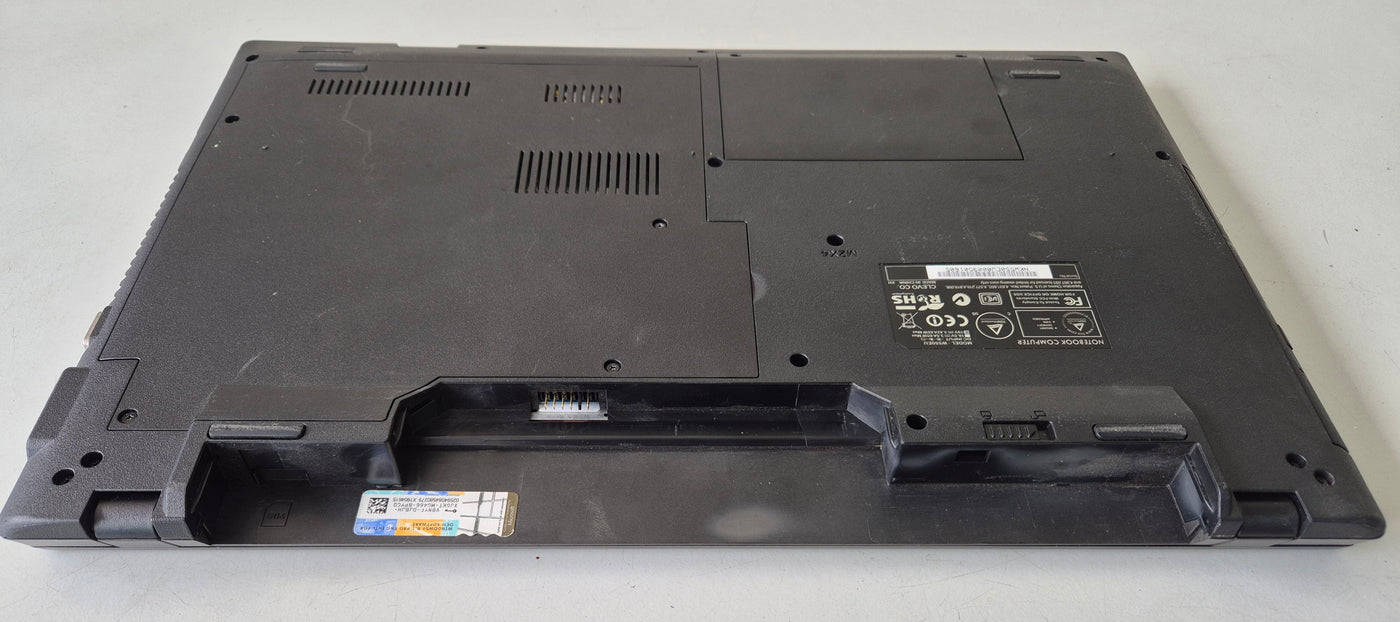 Clevo W550EU Notebook PC Dual Core NO OS NO HDD 4GB RAM Win8.1Pro COA Present 15.6" SPR