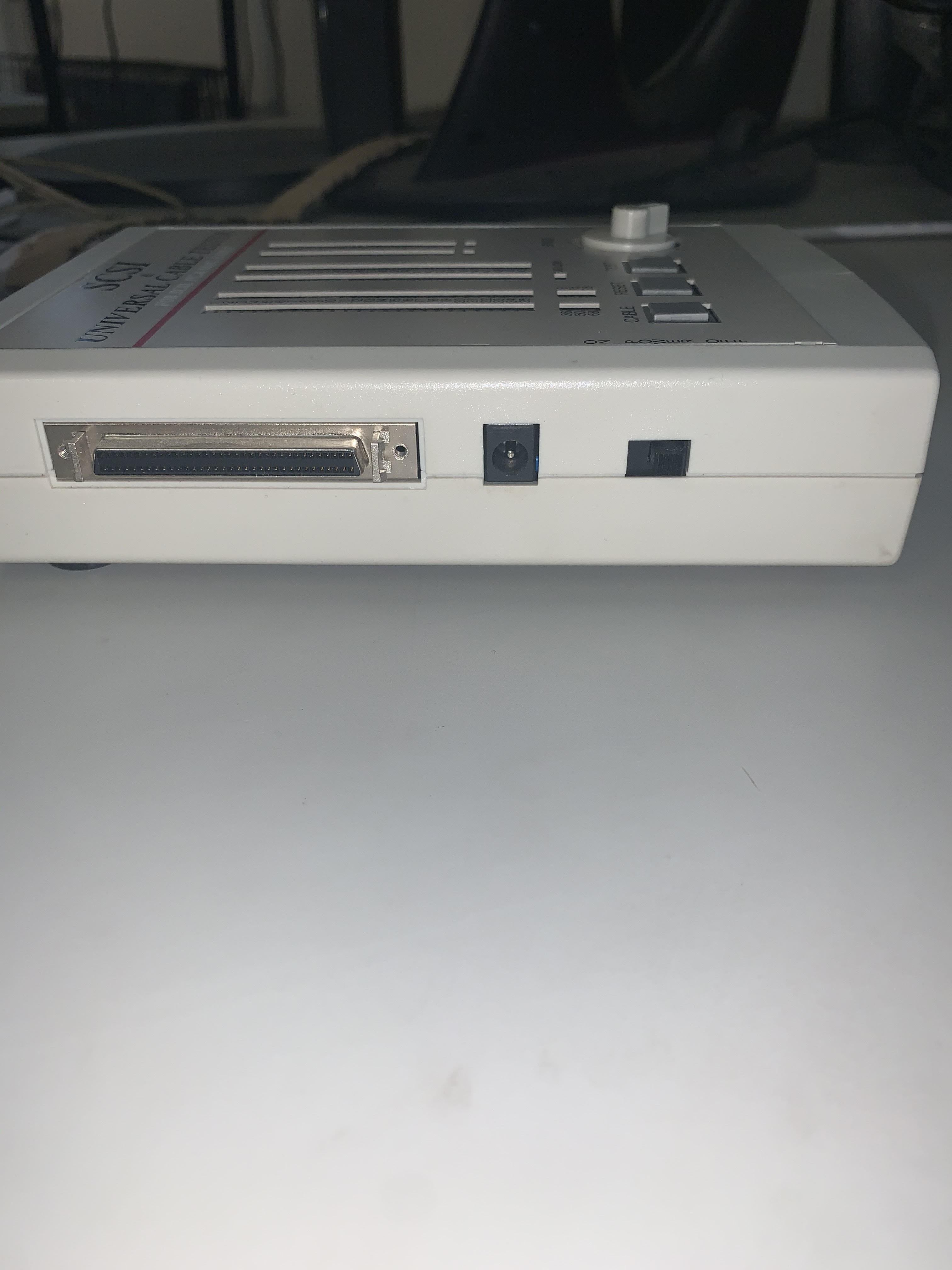 SCSI & Universal Cable Tester W/ User manual (CT-09-04 NEW)