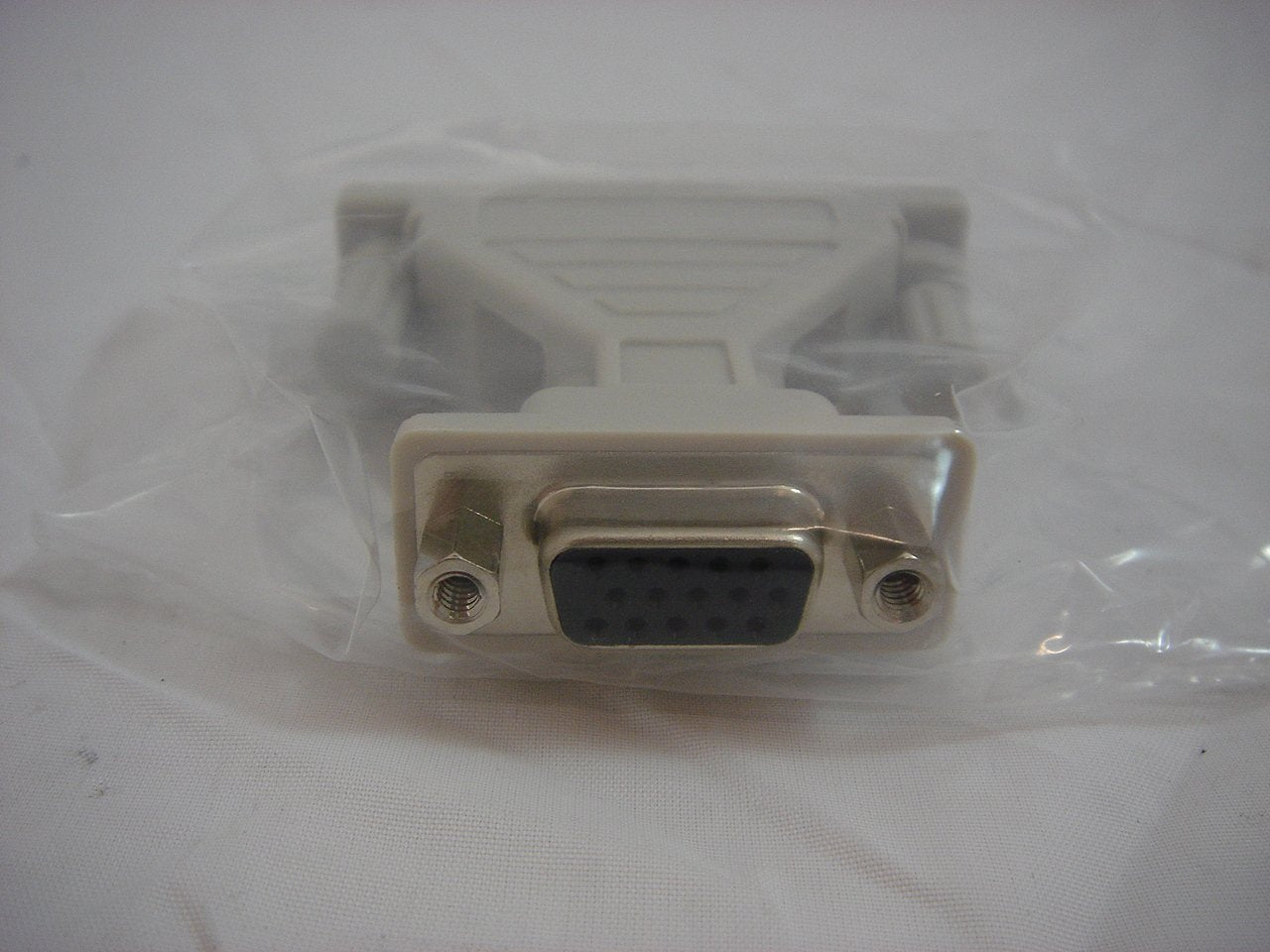 MC0289_130-3034MX_Adaptor for Monitor Cable (VGA to Sun/SGI 13W3) - Image3