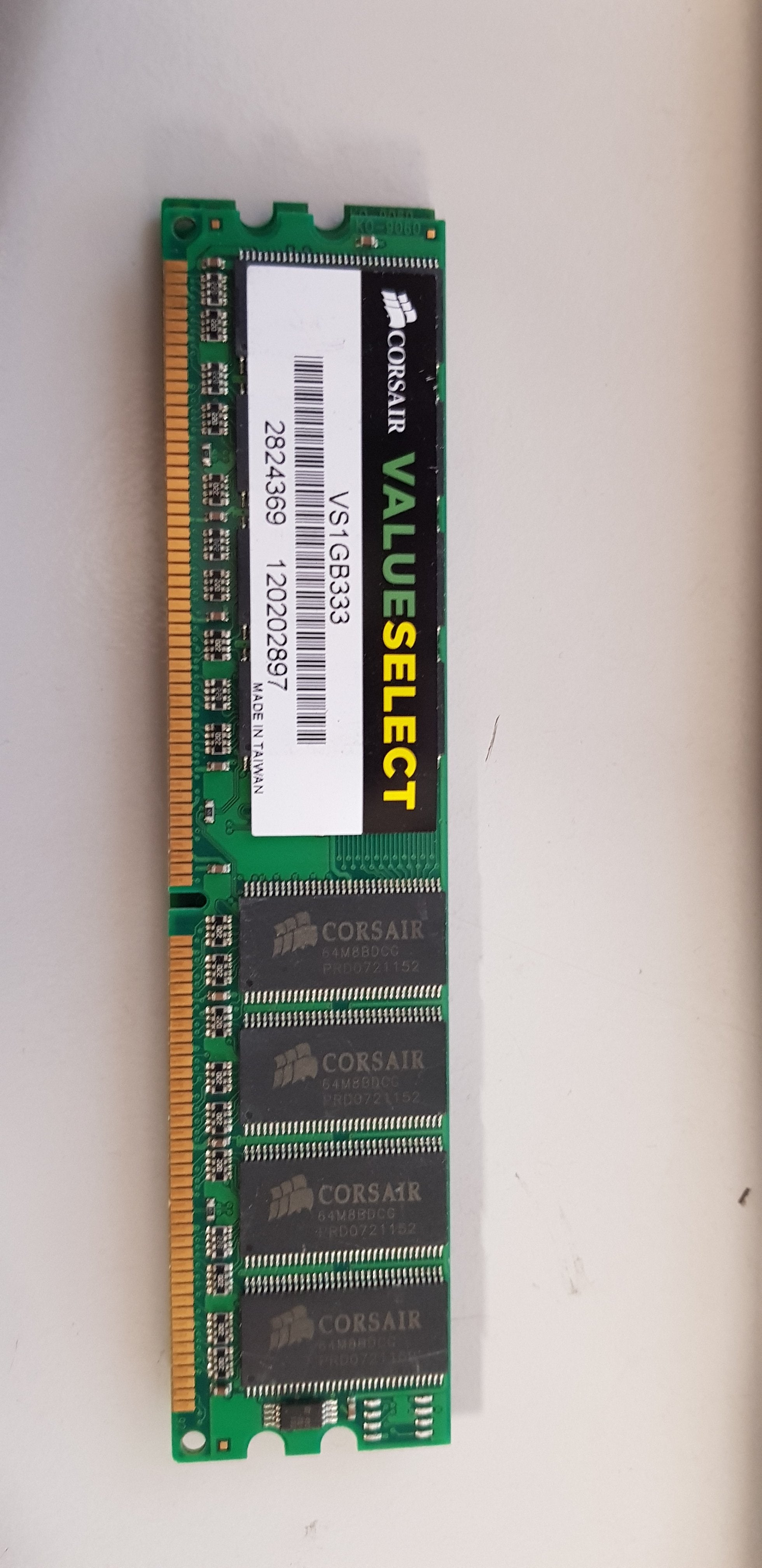 Corsair Value Select 1GB DDR 333 Mhz CL2.5 184 Pin DIMM Desktop Memory Module (VS1GB333)