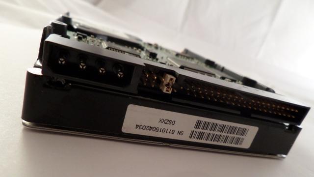 PR12256_LC07A011_Quantum 7.5GB IDE 7200rpm 3.5in HDD - Image3