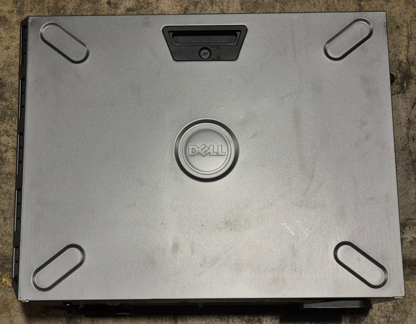 Dell PowerEdge T320 Workstation Xeon E5-2403 1.80Ghz NO RAM/HDD/OS DVD Dual PSU WinSVR 2008 COA ( E20S ) USED