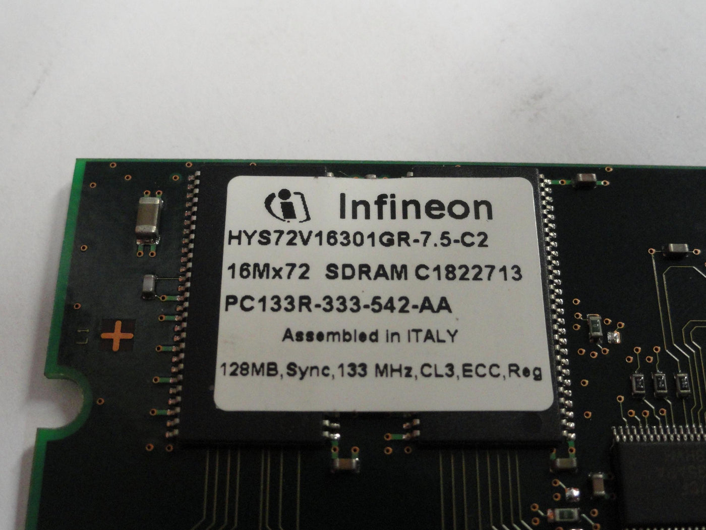 Infineon Compaq 128MB PC133 133MHz CL3 ECC Reg 168-Pin DIMM ( HYS72V16301GR-7.5-C2 127007-031 ) REF