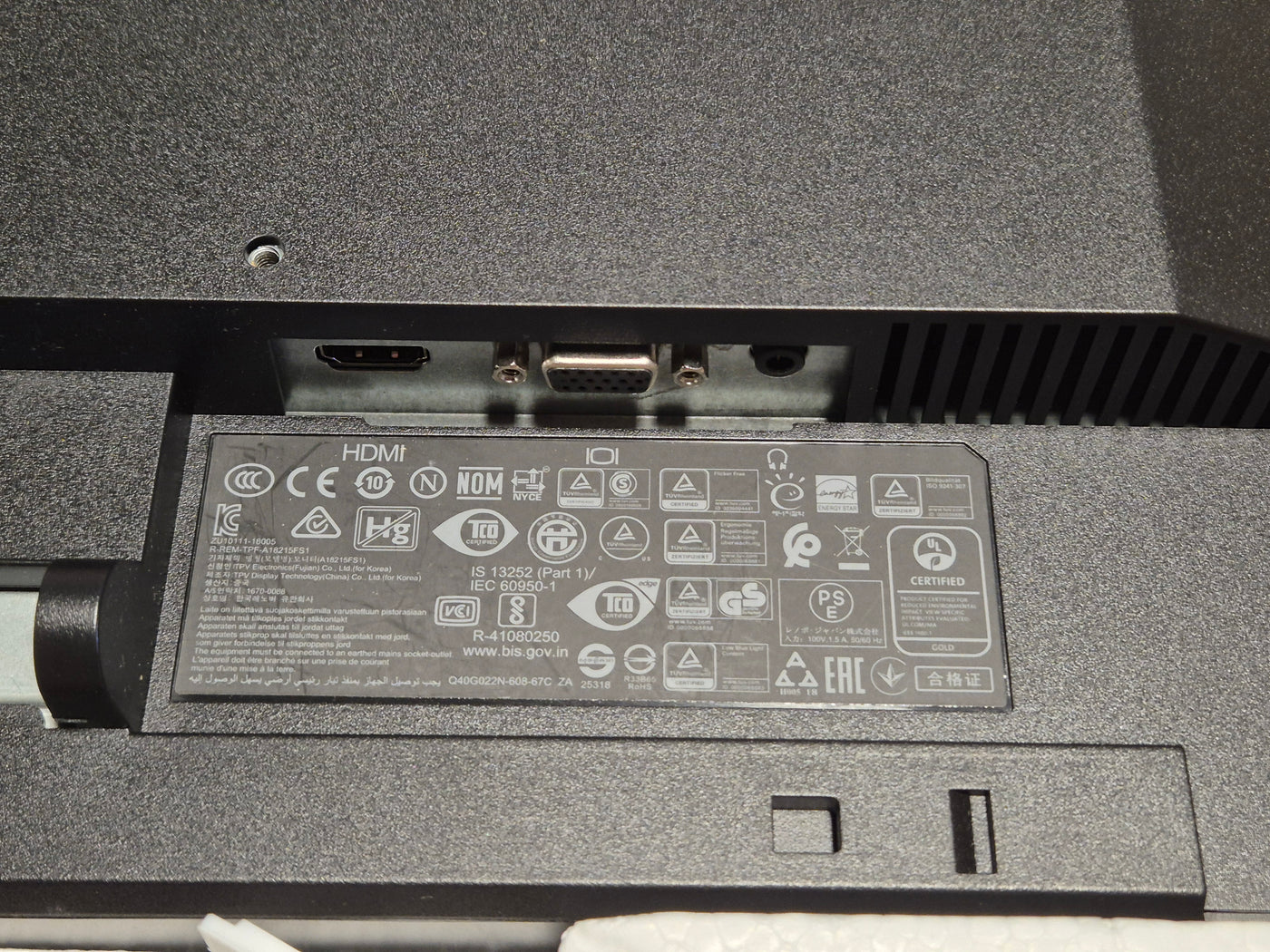 Lenovo ThinkVision S22e-19 21.5” Full HD Monitor - BOXED w/ stand ( 01YY071 ) USED