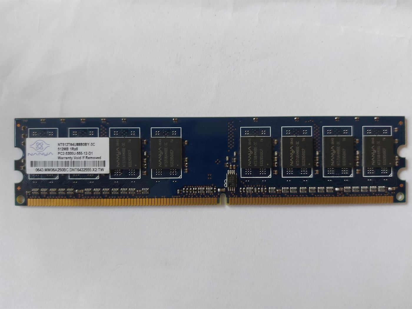 Nanya/HP 512MB PC2-5300 DDR2-667MHz non-ECC Unbuffered CL5 240-Pin DIMM Single Rank Memory Module (NT512T64U88B0BY-3C 377725-888)
