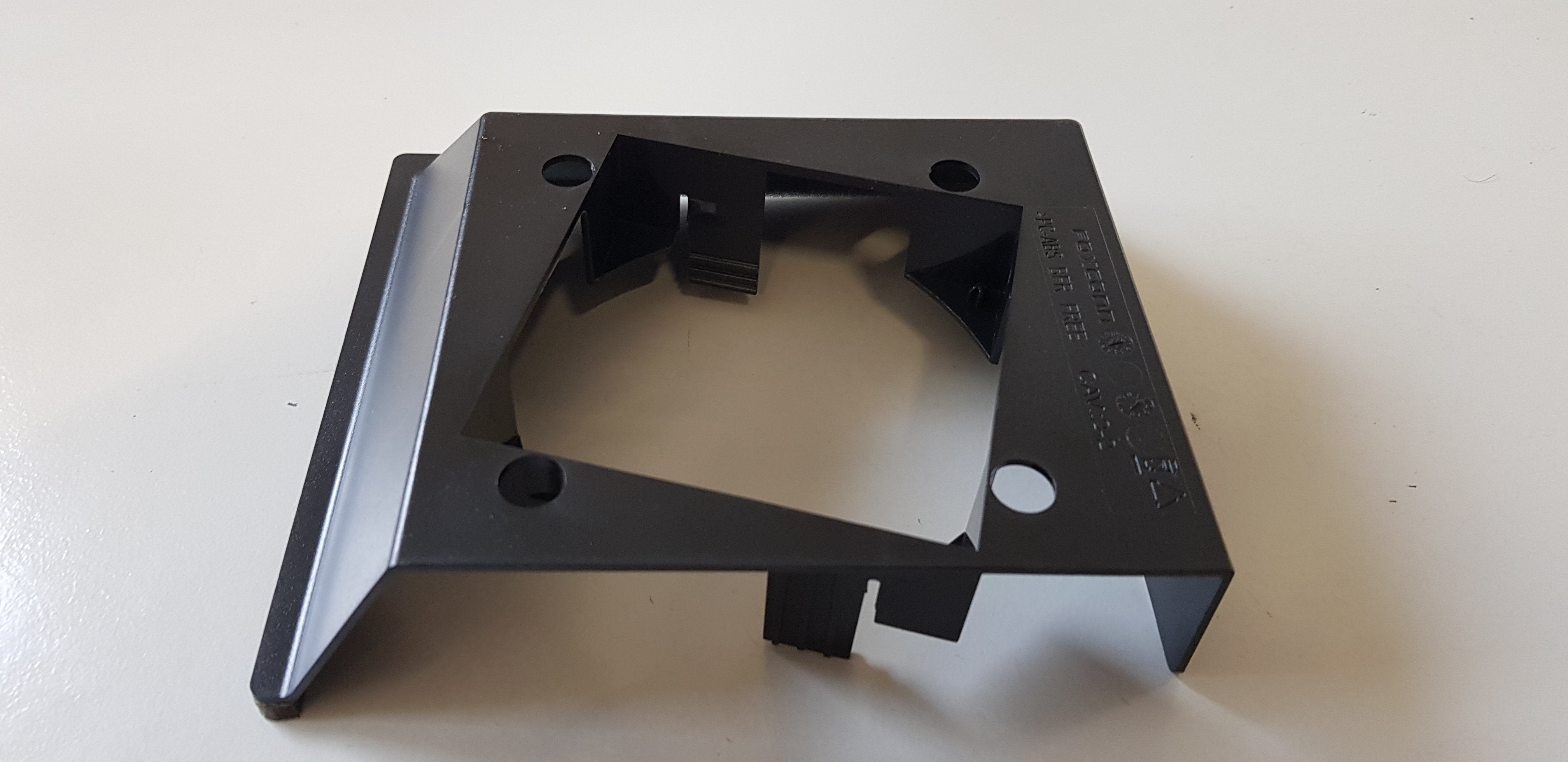 Lenovo 03T9636 ThinkCentre M73 Fan Assembly shroud ONLY (03T9636)