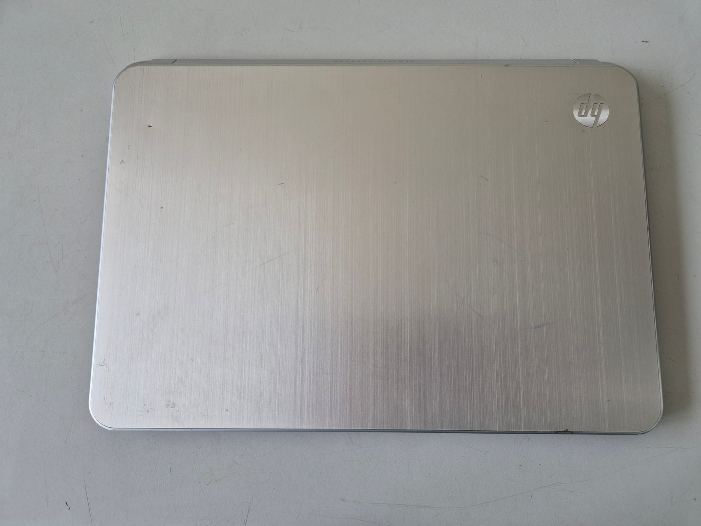 HP SpectreXT Pro 13-b000 NO HDD NO OS 4GB RAM i5 13.3" Battery poor SPR