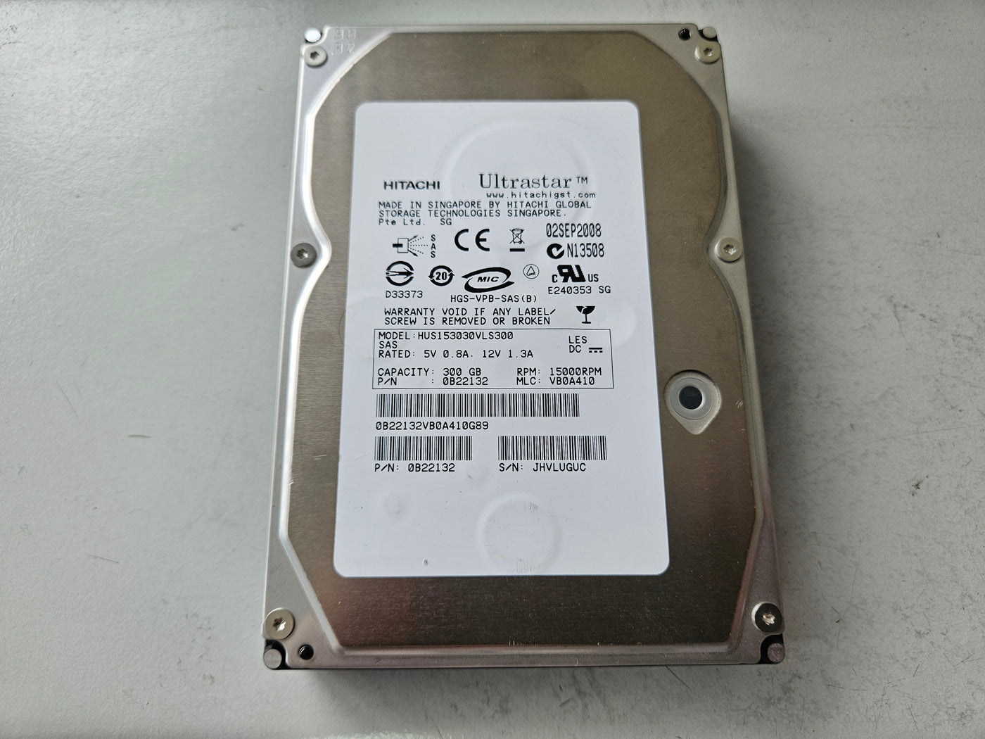 Hitachi 300GB SATA 15Krpm 3.5in HDD ( 0B22132 HUS153030VLS300 ) USED