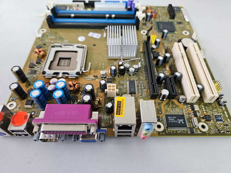 Fujitsu Siemens D2331-A12 System Motherboard ( W26361-W1262-X-03 W26361-W1262-Z1-04-36 ) USED